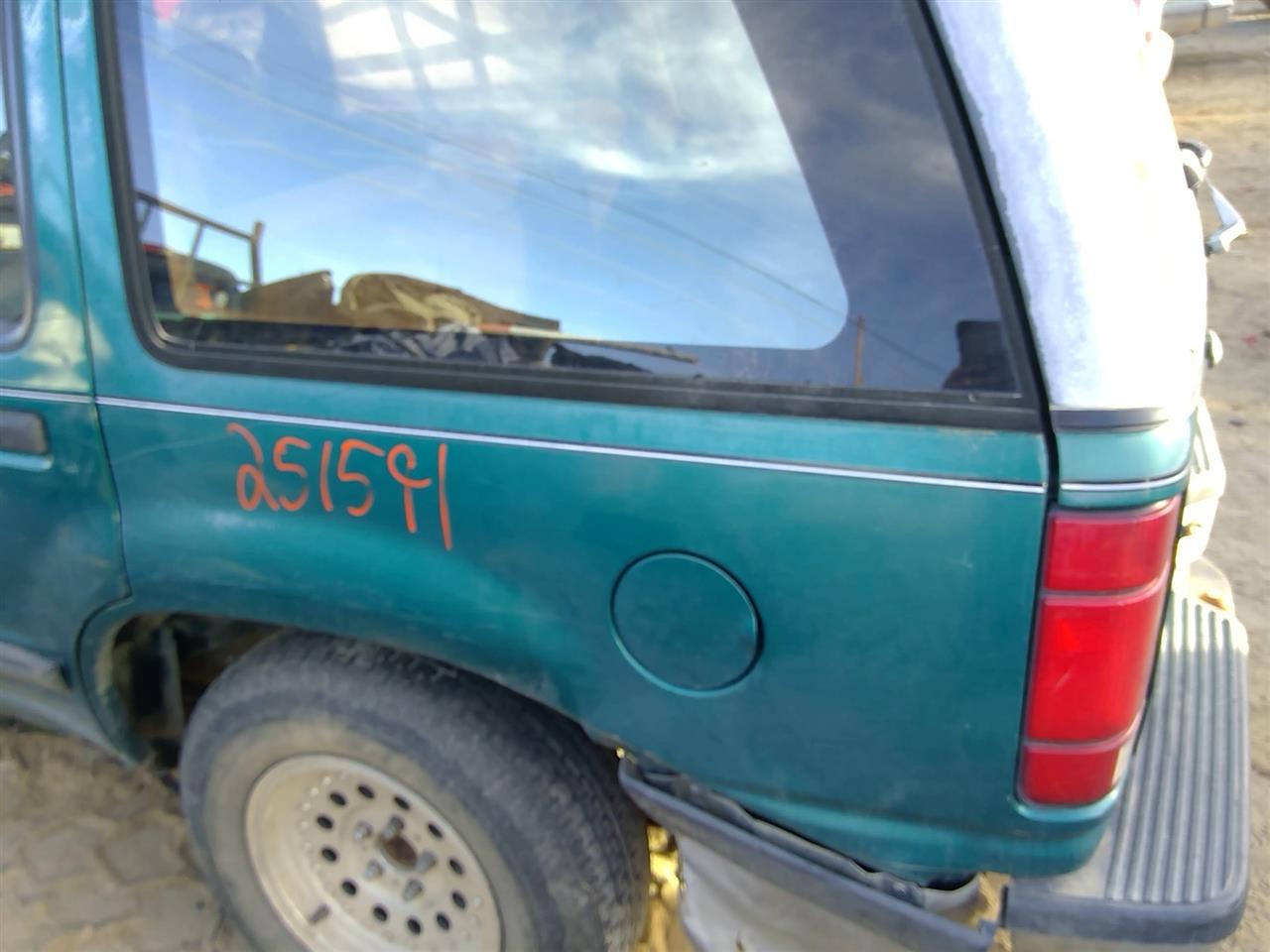 https://f005.backblazeb2.com/file/img-partshotlines-com/Inventory/SW52/Vehicle/20627_13.jpg