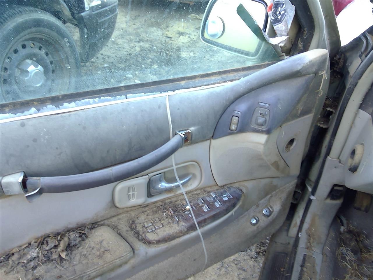 https://f005.backblazeb2.com/file/img-partshotlines-com/Inventory/SW52/Vehicle/20633_02.jpg