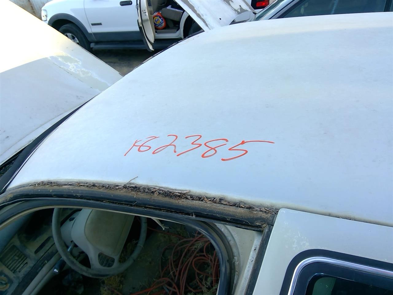 https://f005.backblazeb2.com/file/img-partshotlines-com/Inventory/SW52/Vehicle/20633_03.jpg