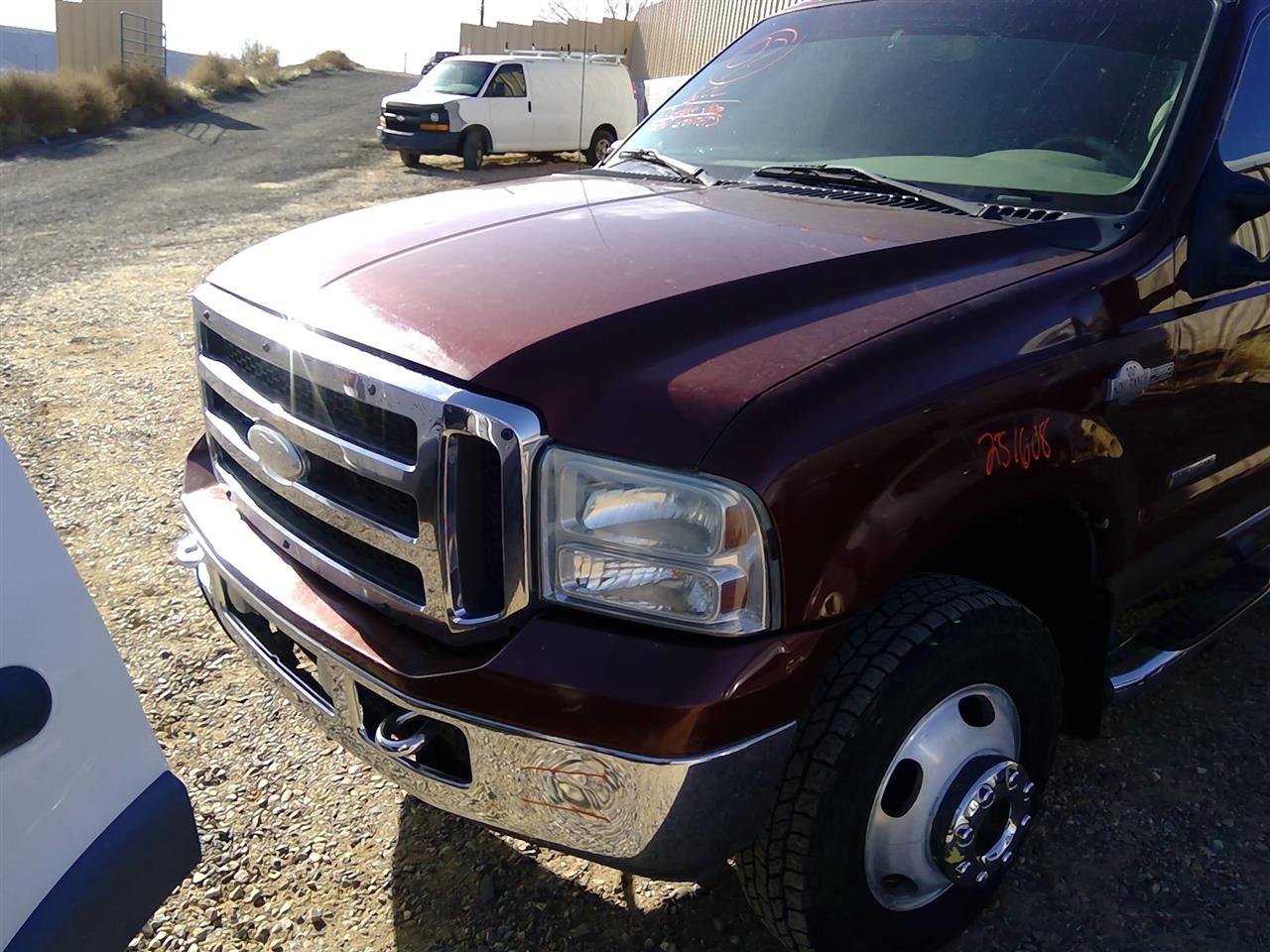 https://f005.backblazeb2.com/file/img-partshotlines-com/Inventory/SW52/Vehicle/20644_07.jpg