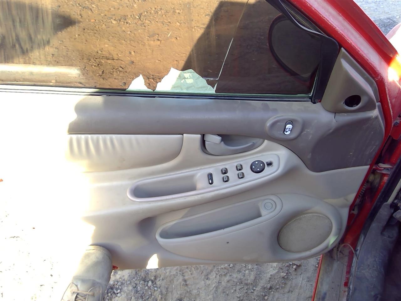https://f005.backblazeb2.com/file/img-partshotlines-com/Inventory/SW52/Vehicle/20660_02.jpg