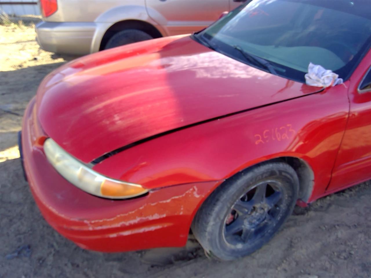 https://f005.backblazeb2.com/file/img-partshotlines-com/Inventory/SW52/Vehicle/20660_09.jpg