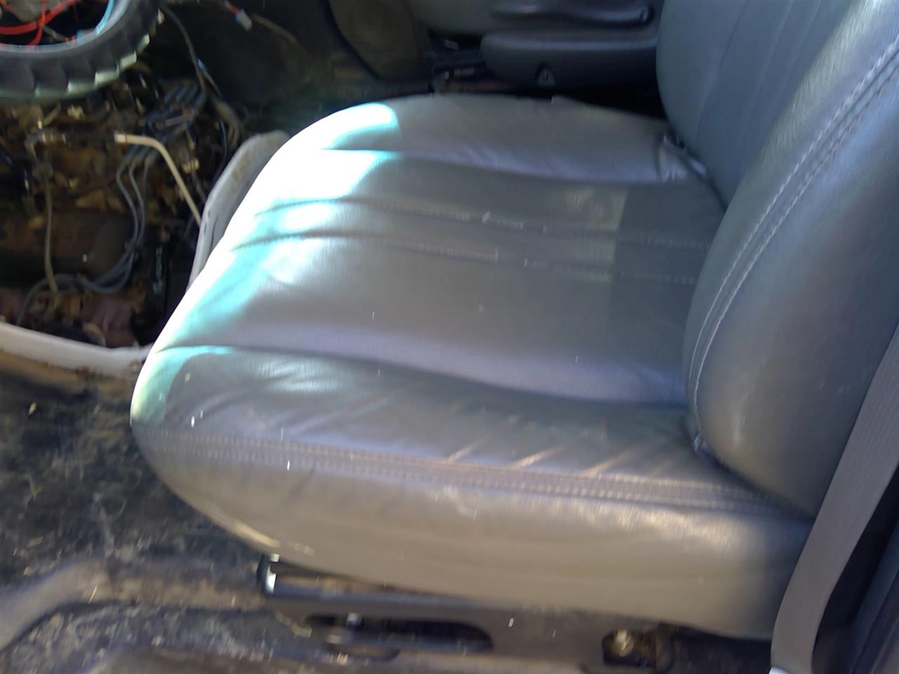https://f005.backblazeb2.com/file/img-partshotlines-com/Inventory/SW52/Vehicle/20663_03.jpg