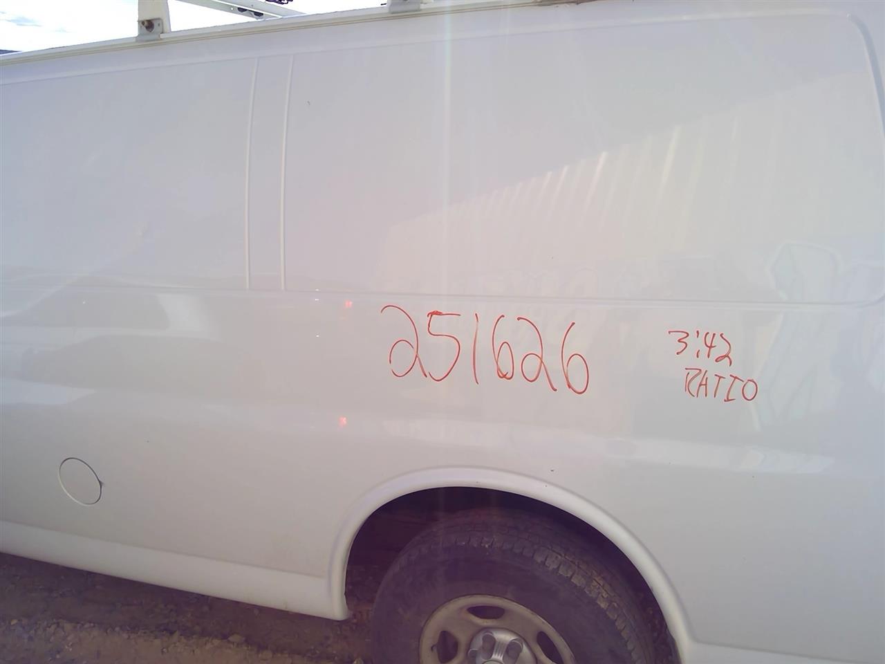 https://f005.backblazeb2.com/file/img-partshotlines-com/Inventory/SW52/Vehicle/20663_11.jpg