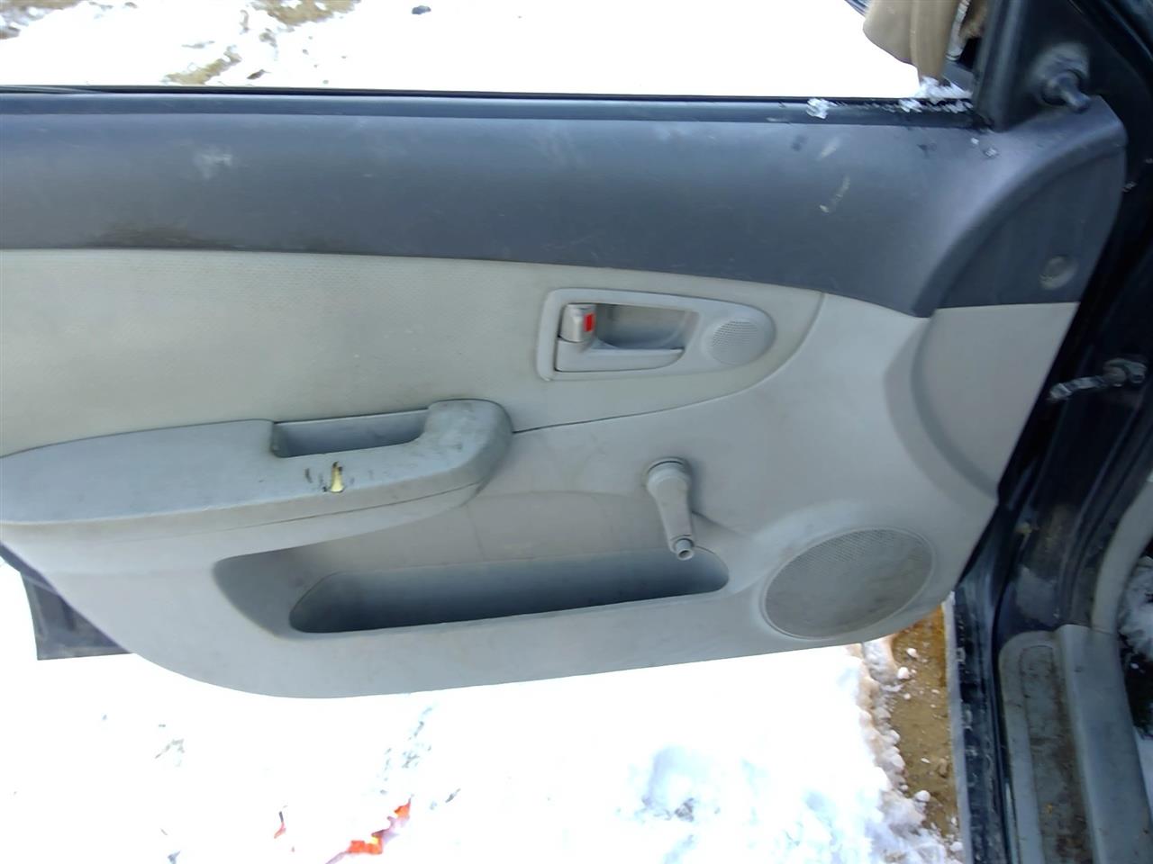 https://f005.backblazeb2.com/file/img-partshotlines-com/Inventory/SW52/Vehicle/20684_02.jpg
