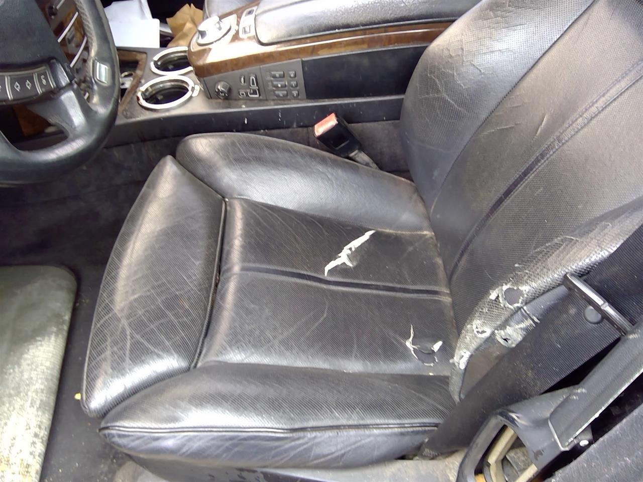 https://f005.backblazeb2.com/file/img-partshotlines-com/Inventory/SW52/Vehicle/20693_03.jpg