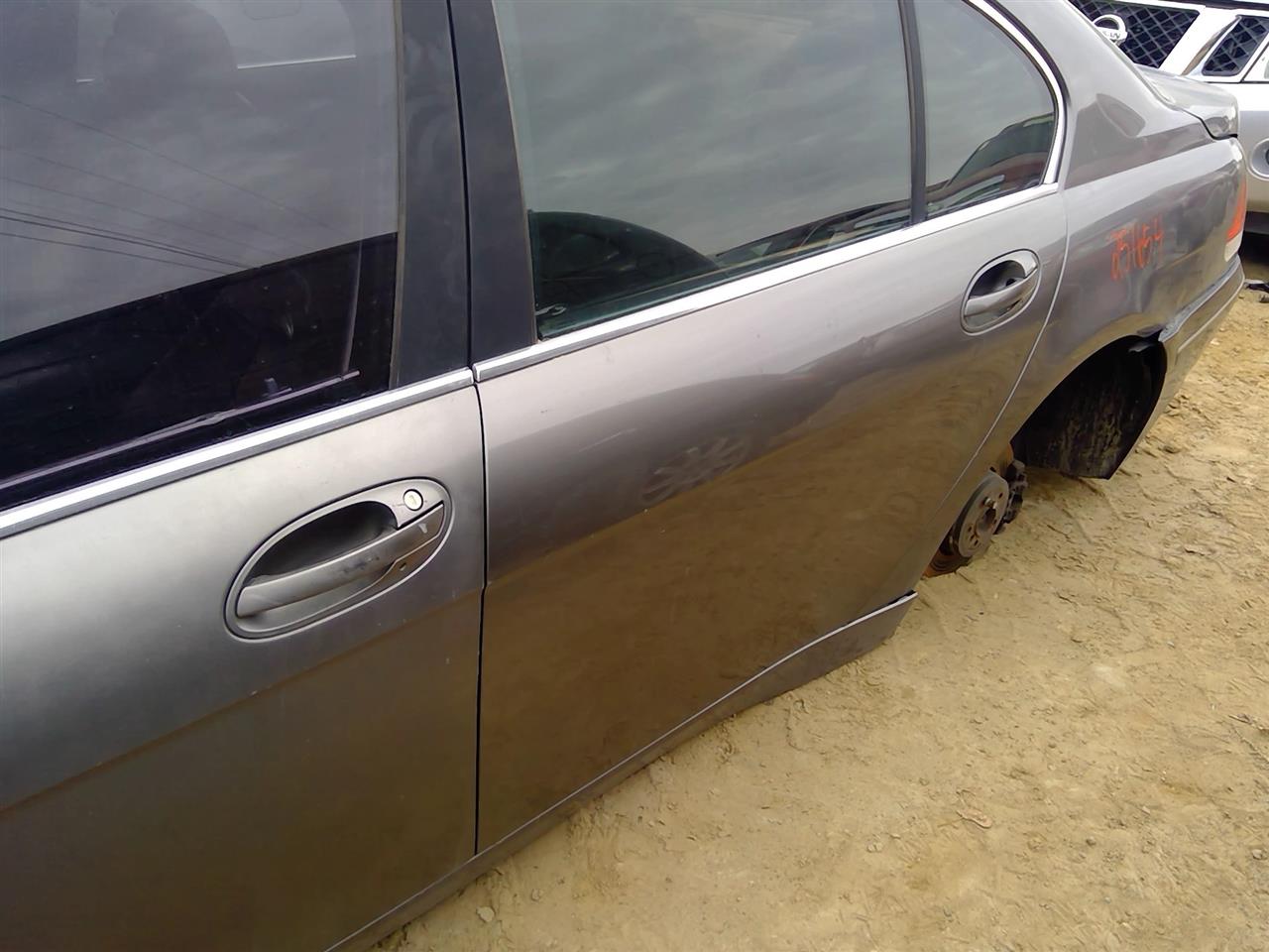 https://f005.backblazeb2.com/file/img-partshotlines-com/Inventory/SW52/Vehicle/20693_13.jpg