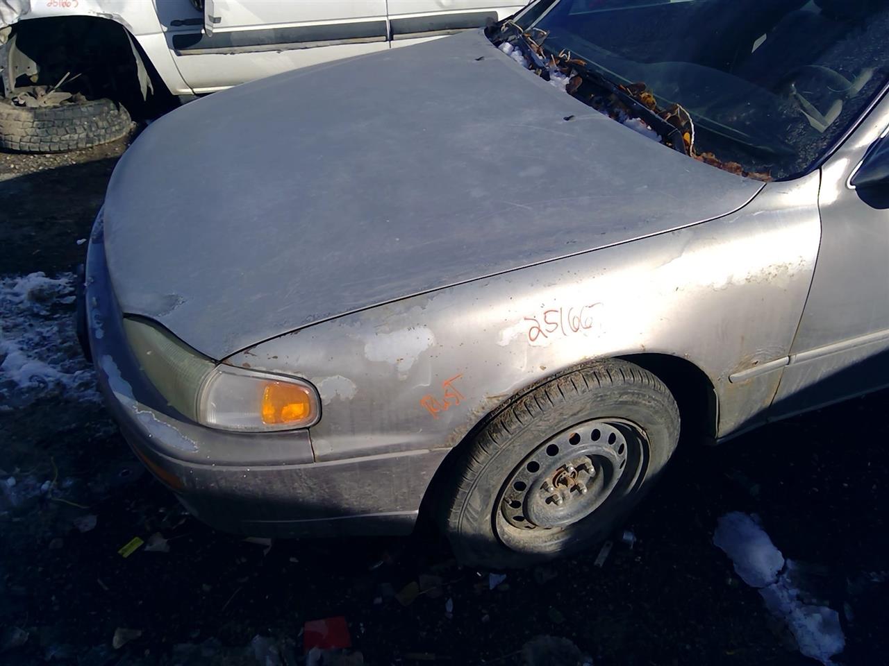 https://f005.backblazeb2.com/file/img-partshotlines-com/Inventory/SW52/Vehicle/20707_09.jpg