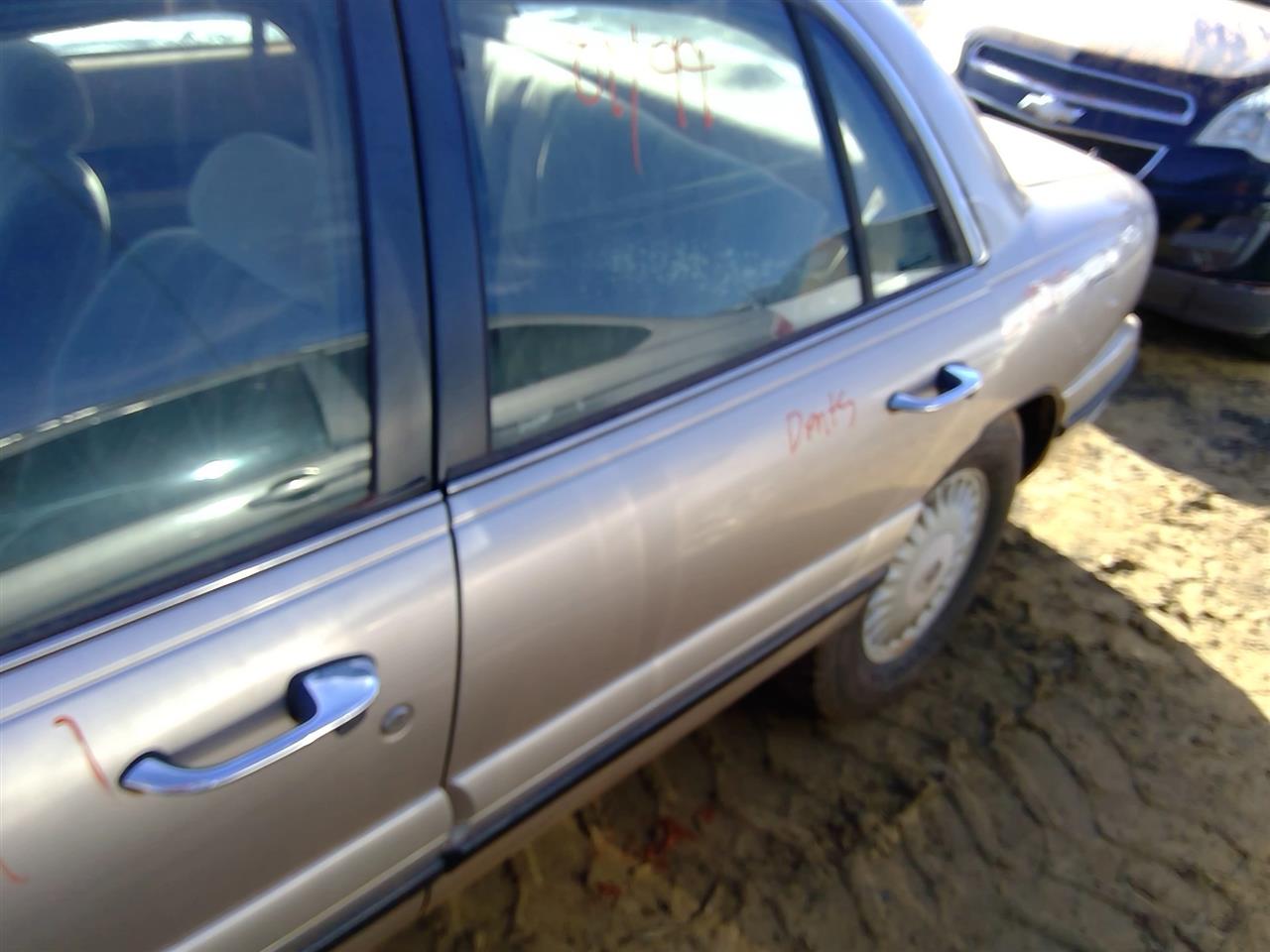 https://f005.backblazeb2.com/file/img-partshotlines-com/Inventory/SW52/Vehicle/20719_12.jpg