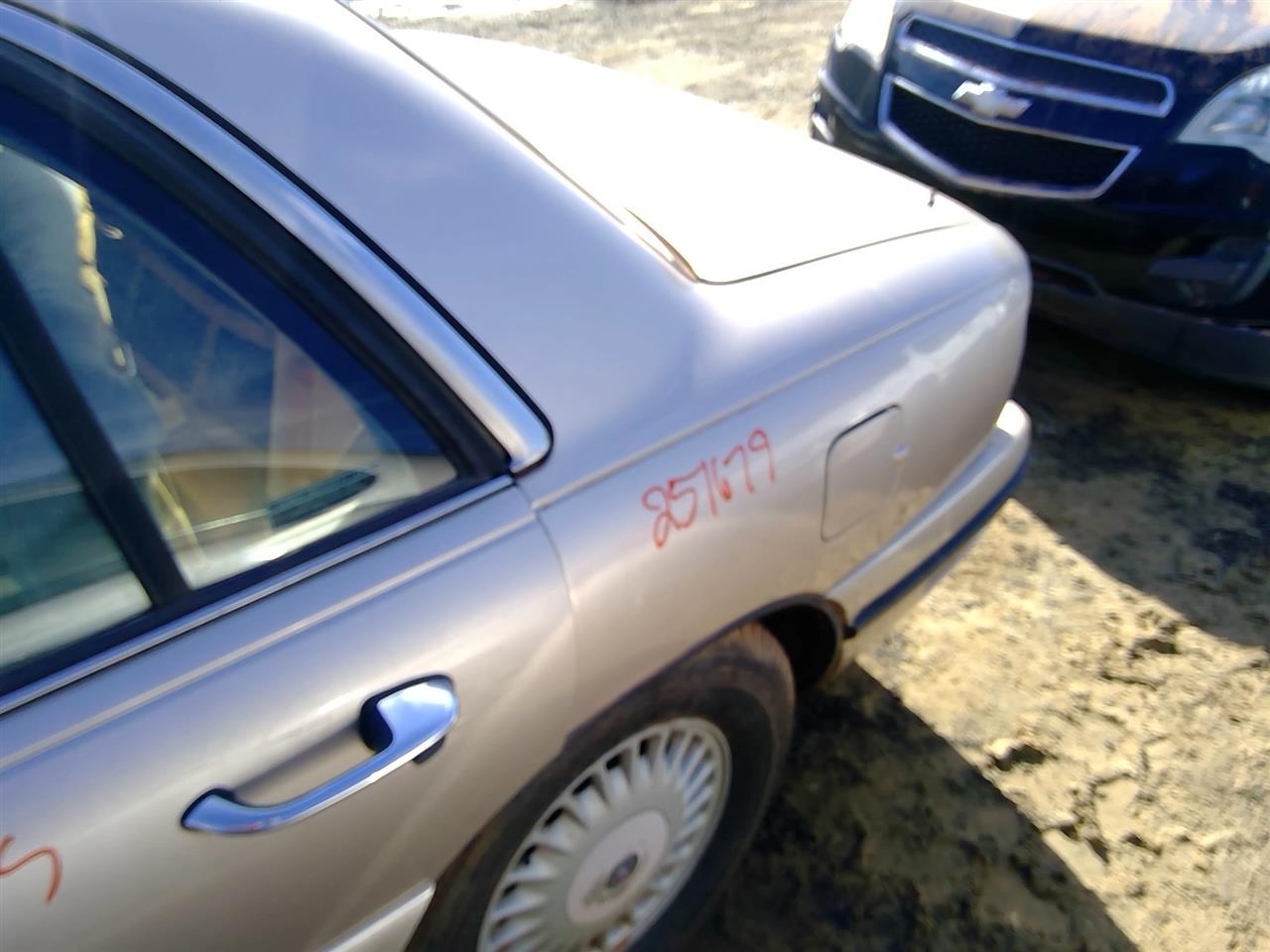 https://f005.backblazeb2.com/file/img-partshotlines-com/Inventory/SW52/Vehicle/20719_13.jpg