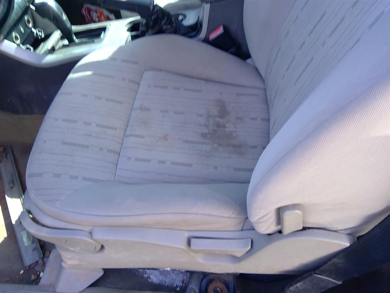 https://f005.backblazeb2.com/file/img-partshotlines-com/Inventory/SW52/Vehicle/20725_03.jpg