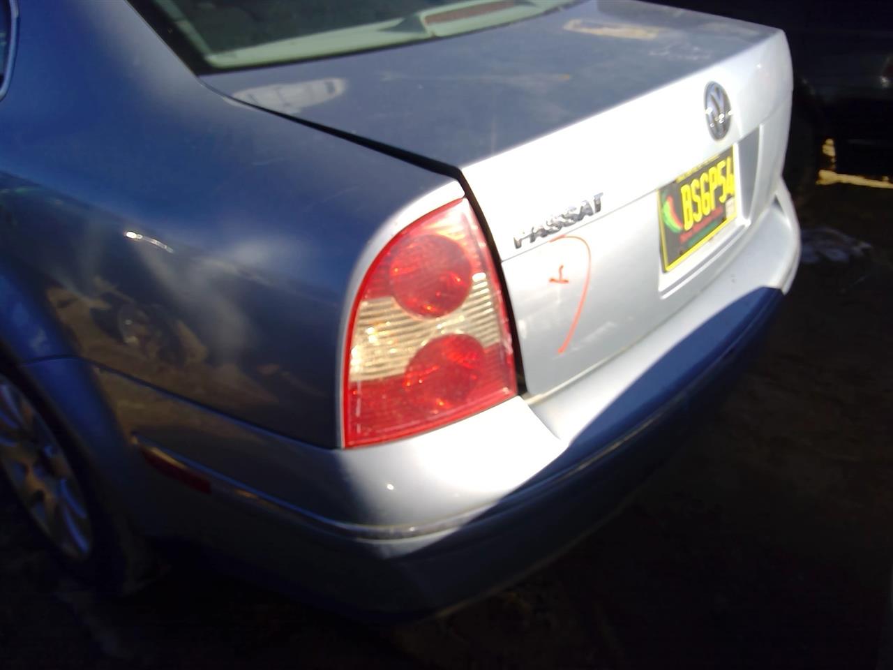 https://f005.backblazeb2.com/file/img-partshotlines-com/Inventory/SW52/Vehicle/20729_13.jpg