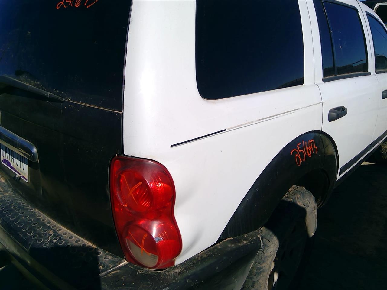 https://f005.backblazeb2.com/file/img-partshotlines-com/Inventory/SW52/Vehicle/20733_11.jpg
