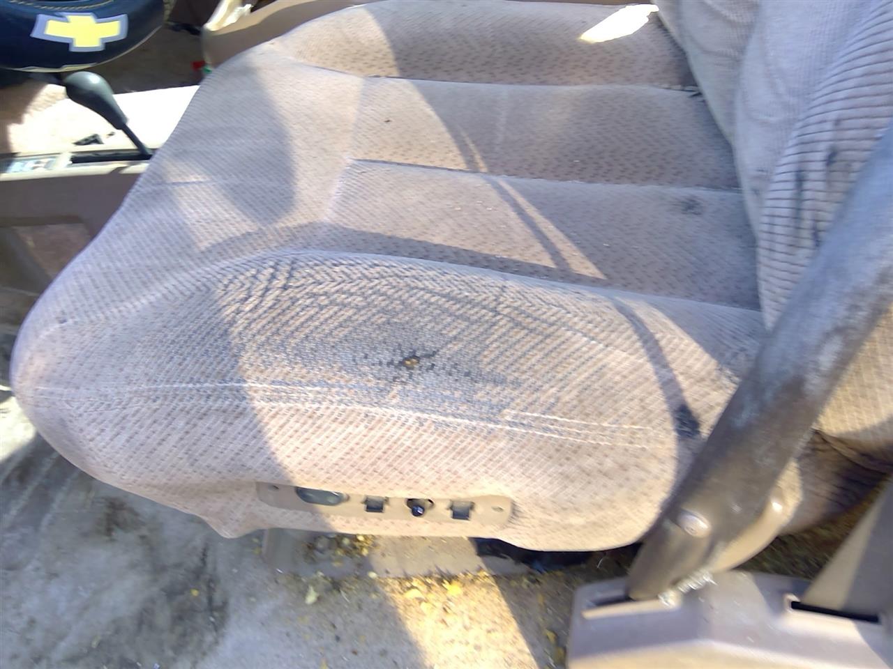 https://f005.backblazeb2.com/file/img-partshotlines-com/Inventory/SW52/Vehicle/20734_03.jpg