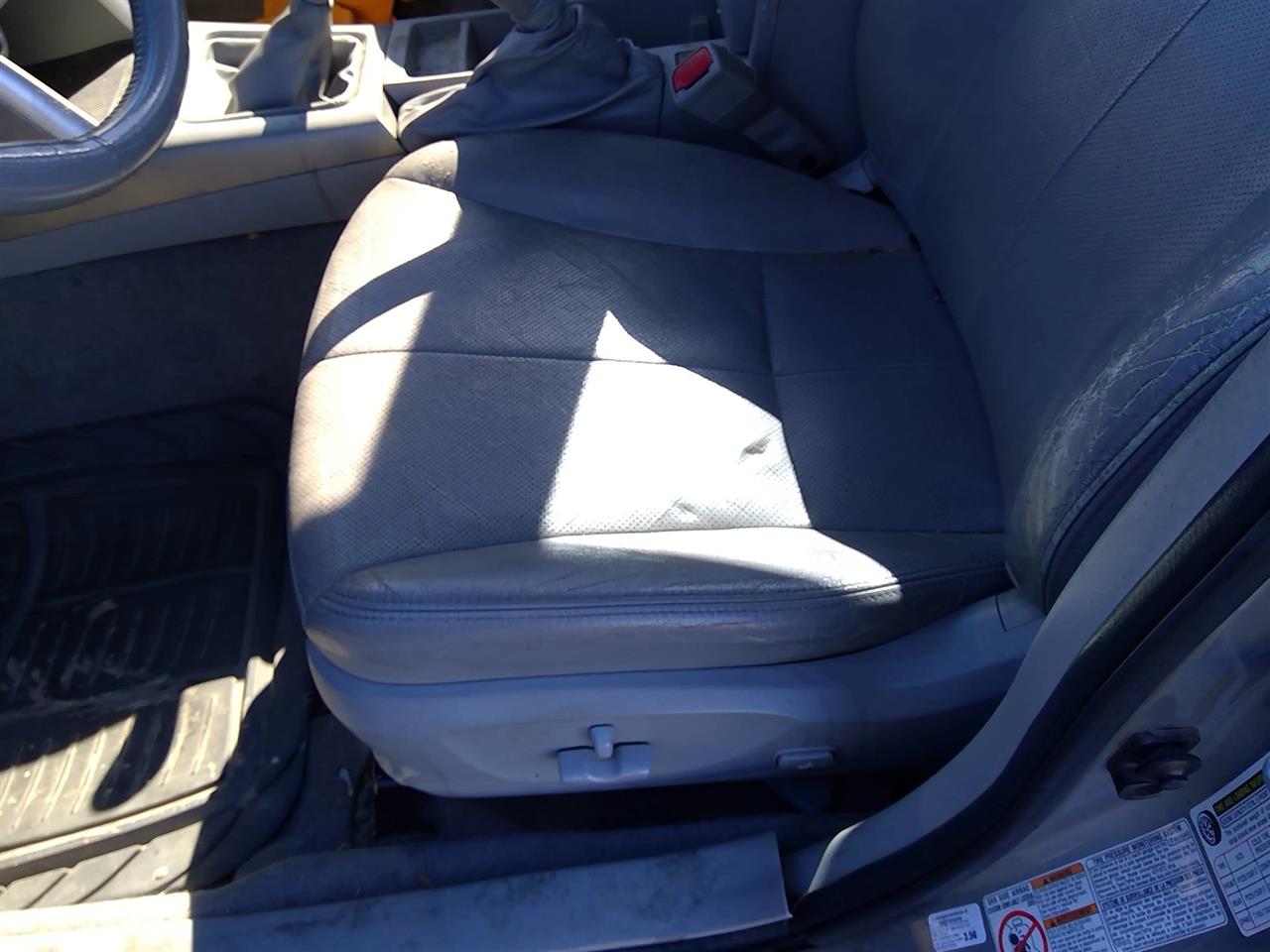 https://f005.backblazeb2.com/file/img-partshotlines-com/Inventory/SW52/Vehicle/20735_03.jpg