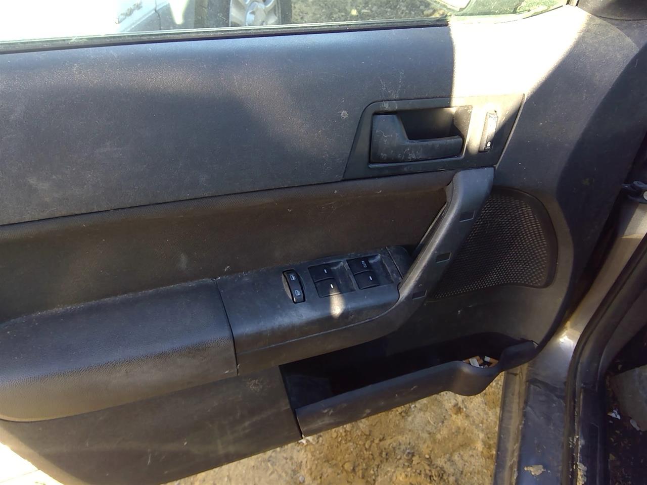 https://f005.backblazeb2.com/file/img-partshotlines-com/Inventory/SW52/Vehicle/20746_02.jpg