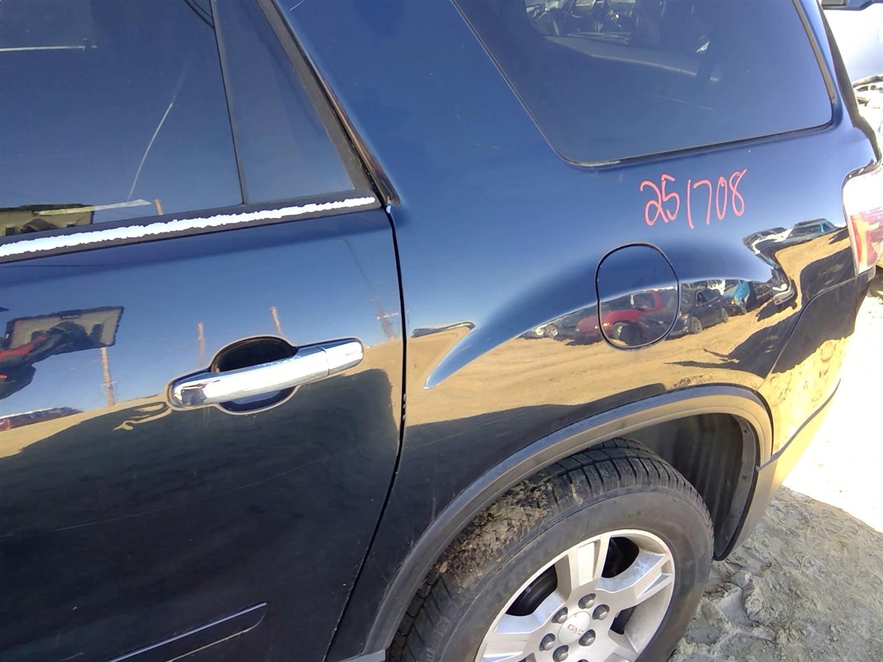 https://f005.backblazeb2.com/file/img-partshotlines-com/Inventory/SW52/Vehicle/20749_13.jpg
