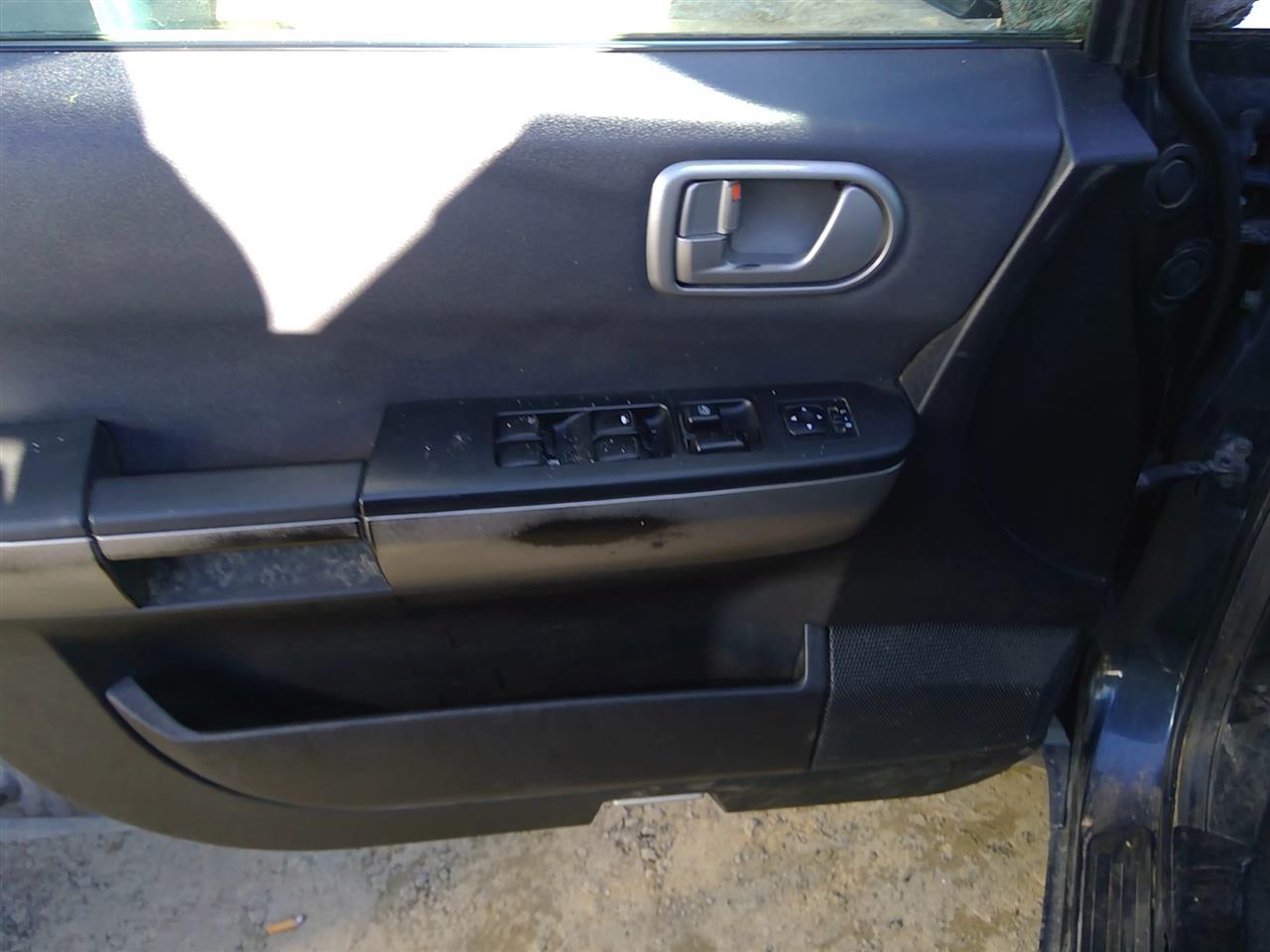 https://f005.backblazeb2.com/file/img-partshotlines-com/Inventory/SW52/Vehicle/20753_02.jpg