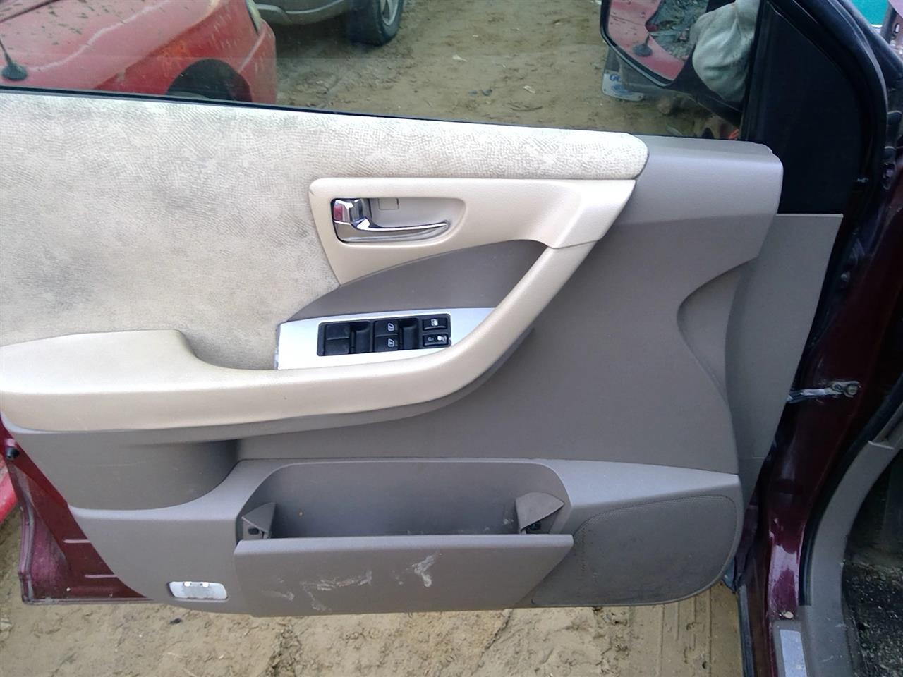 https://f005.backblazeb2.com/file/img-partshotlines-com/Inventory/SW52/Vehicle/20755_02.jpg