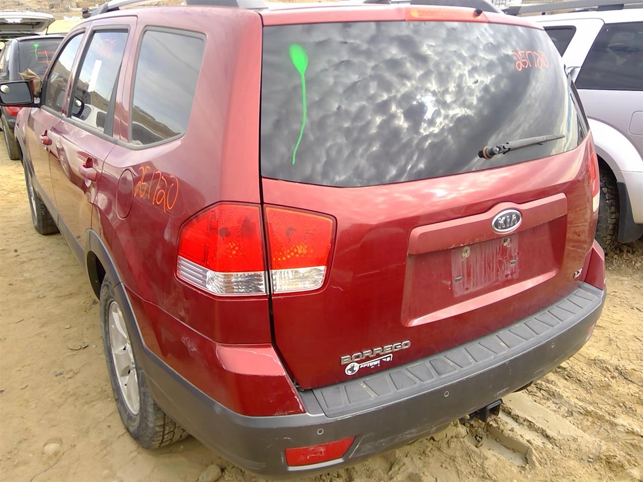 https://f005.backblazeb2.com/file/img-partshotlines-com/Inventory/SW52/Vehicle/20761_13.jpg