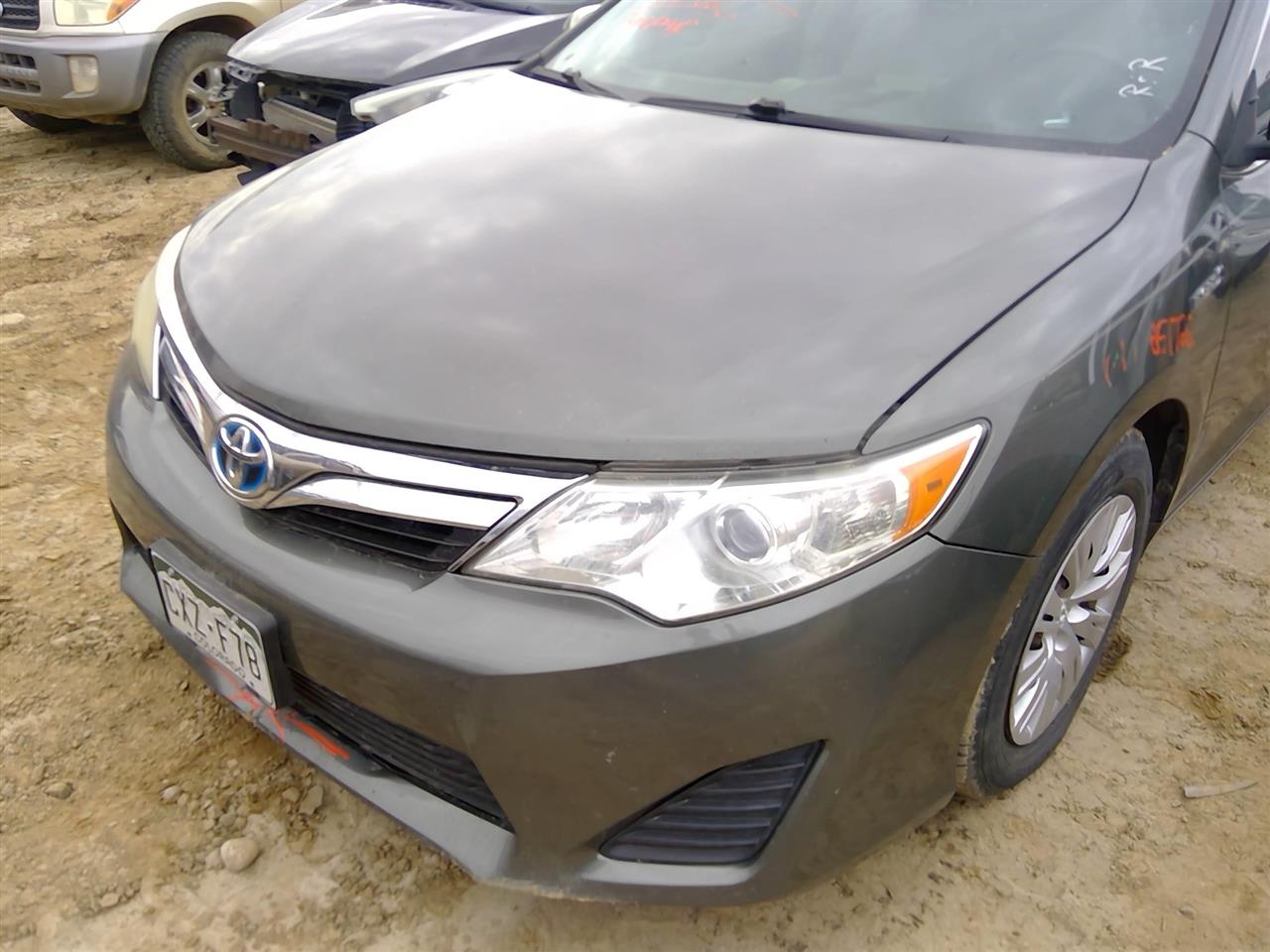 https://f005.backblazeb2.com/file/img-partshotlines-com/Inventory/SW52/Vehicle/20763_08.jpg