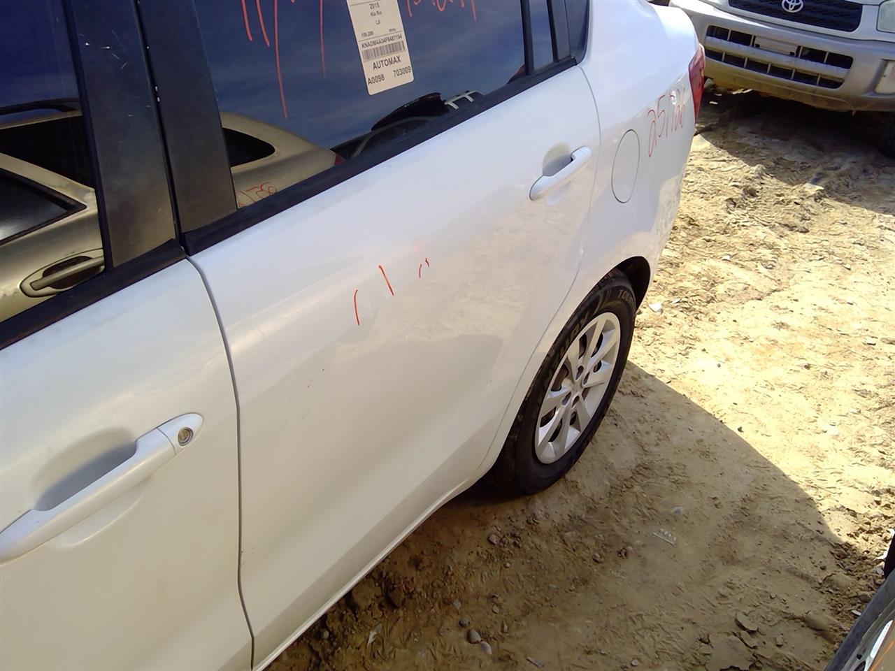 https://f005.backblazeb2.com/file/img-partshotlines-com/Inventory/SW52/Vehicle/20767_10.jpg