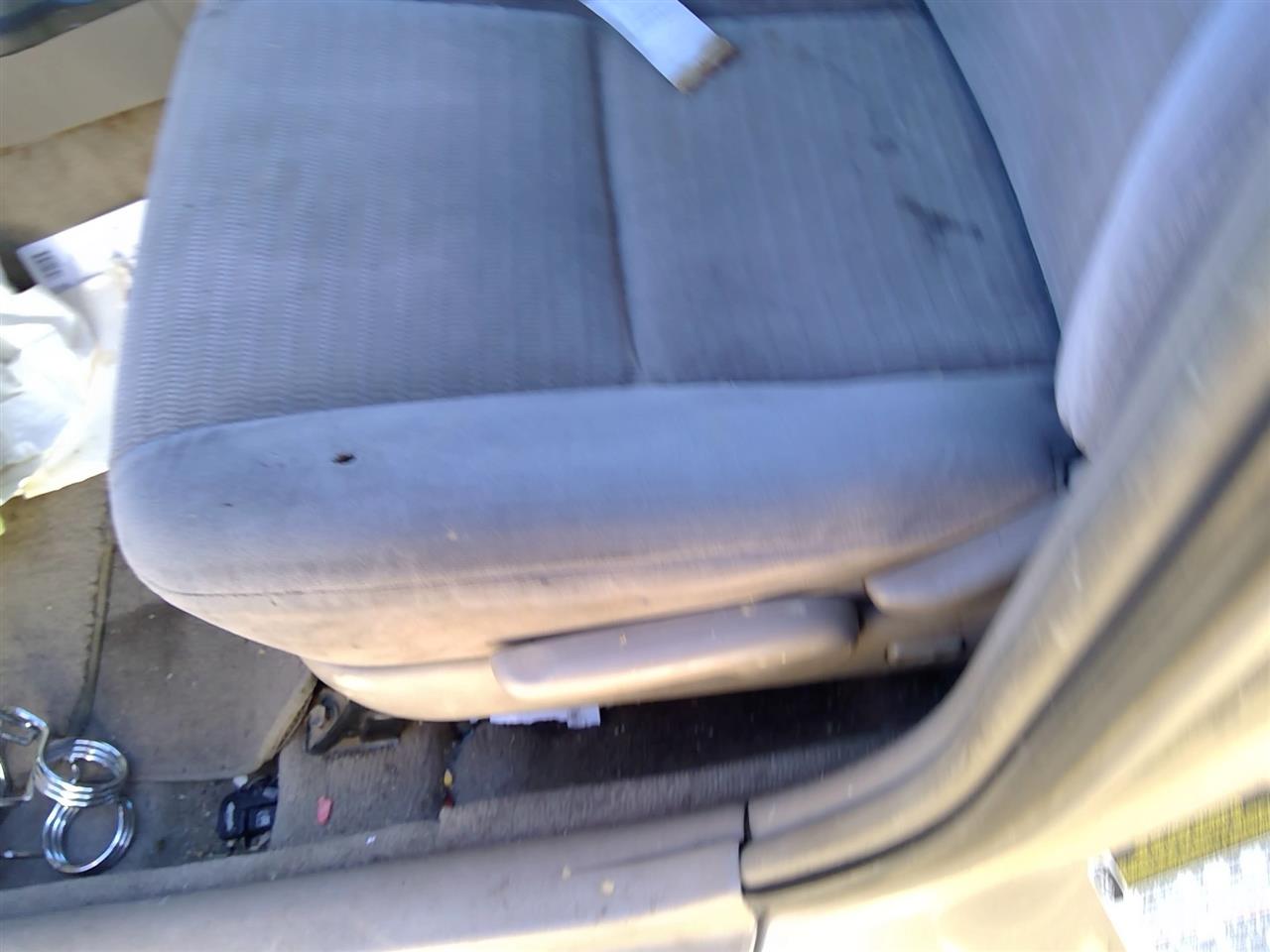 https://f005.backblazeb2.com/file/img-partshotlines-com/Inventory/SW52/Vehicle/20772_03.jpg
