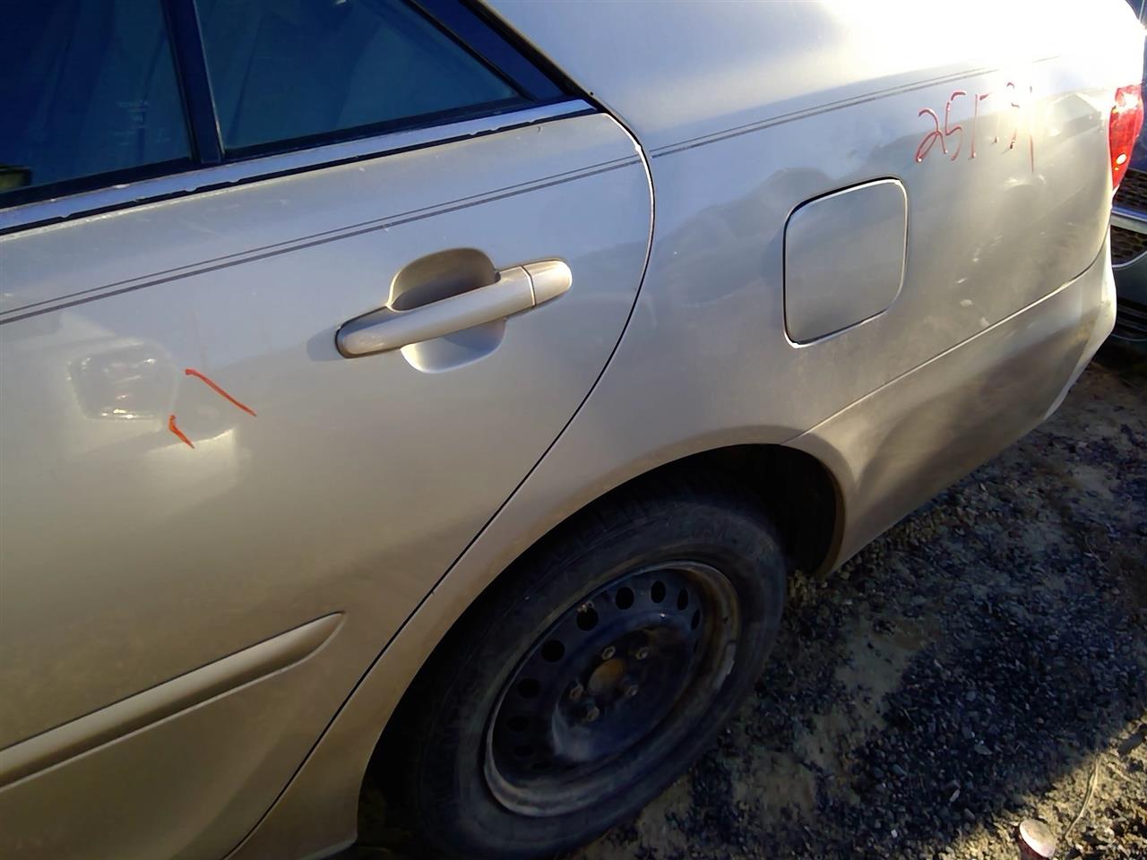 https://f005.backblazeb2.com/file/img-partshotlines-com/Inventory/SW52/Vehicle/20772_11.jpg