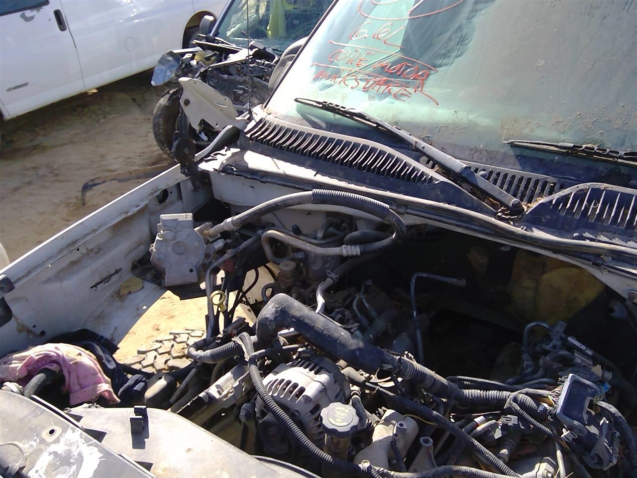 https://f005.backblazeb2.com/file/img-partshotlines-com/Inventory/SW52/Vehicle/20777_08.jpg