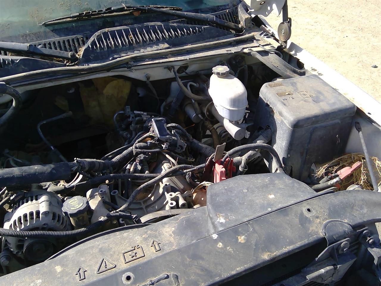 https://f005.backblazeb2.com/file/img-partshotlines-com/Inventory/SW52/Vehicle/20777_09.jpg