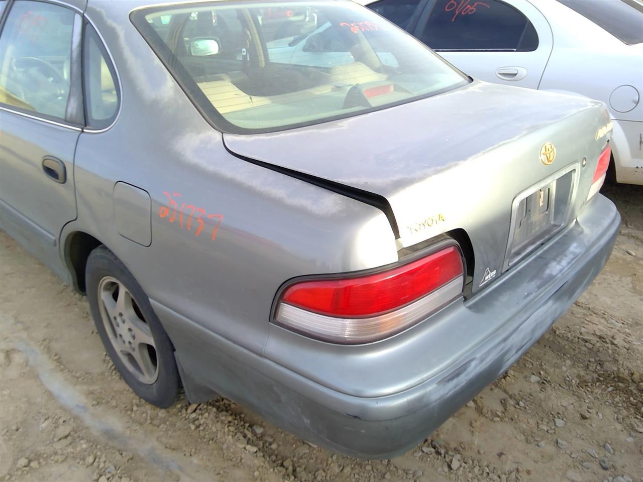 https://f005.backblazeb2.com/file/img-partshotlines-com/Inventory/SW52/Vehicle/20778_13.jpg