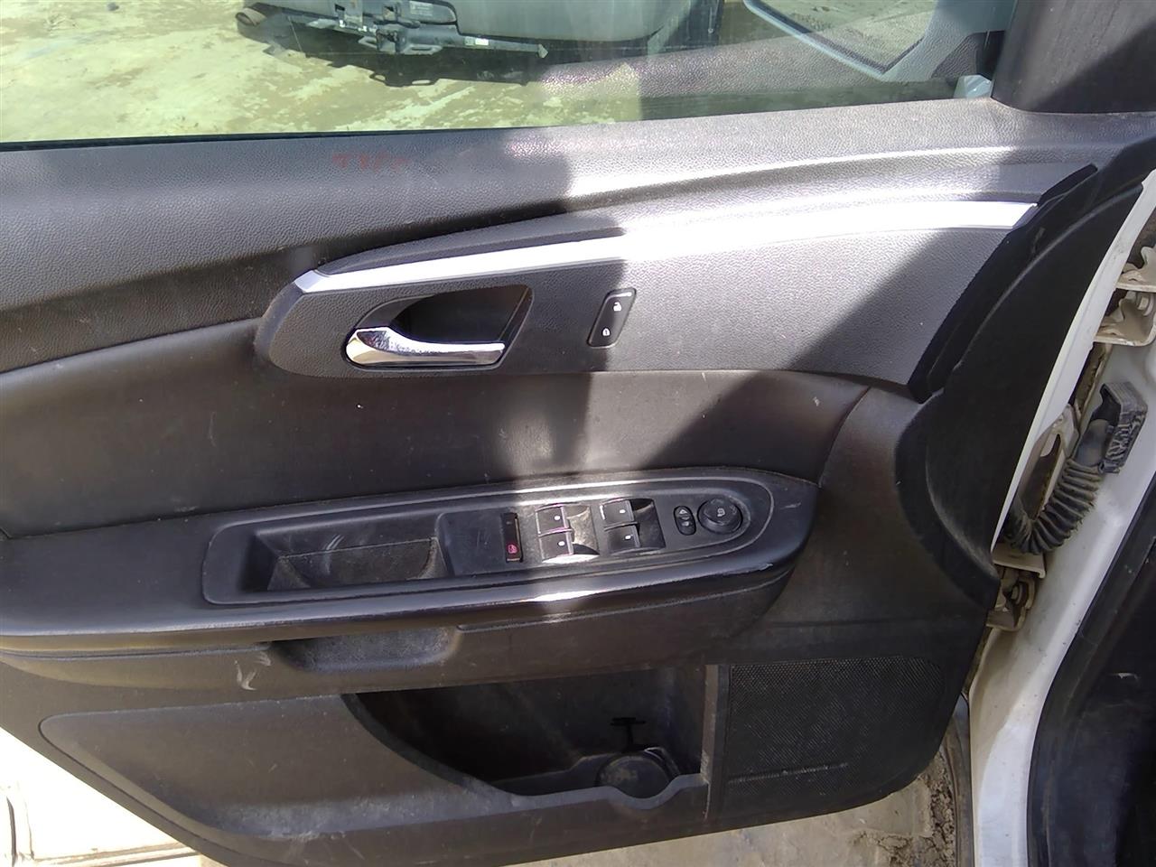 https://f005.backblazeb2.com/file/img-partshotlines-com/Inventory/SW52/Vehicle/20787_02.jpg