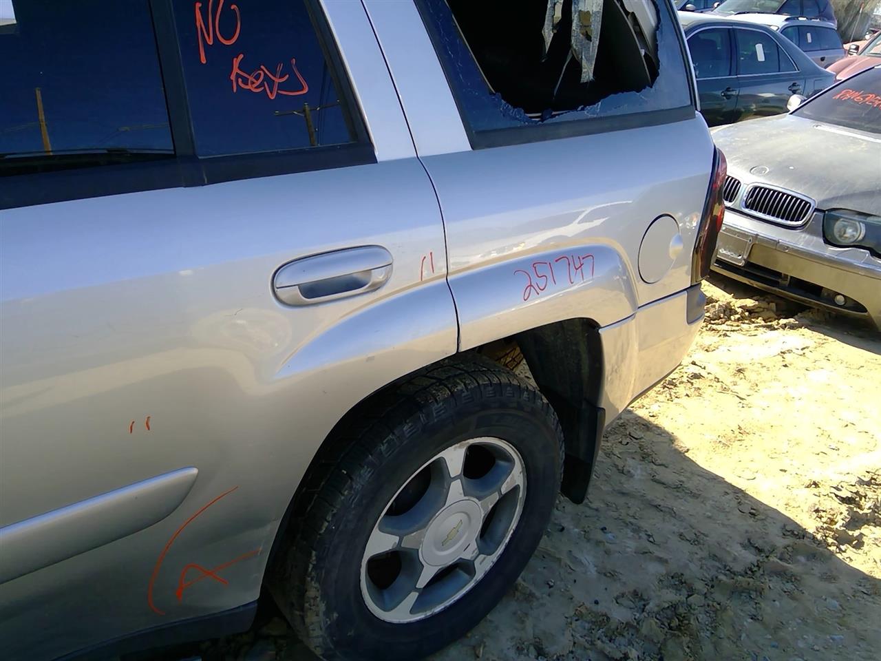 https://f005.backblazeb2.com/file/img-partshotlines-com/Inventory/SW52/Vehicle/20788_12.jpg