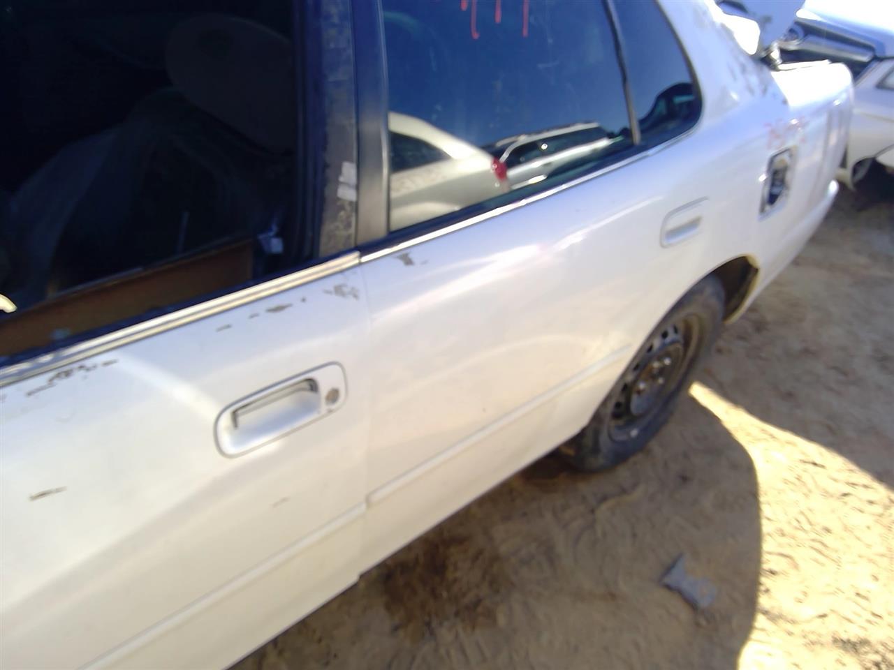 https://f005.backblazeb2.com/file/img-partshotlines-com/Inventory/SW52/Vehicle/20789_12.jpg