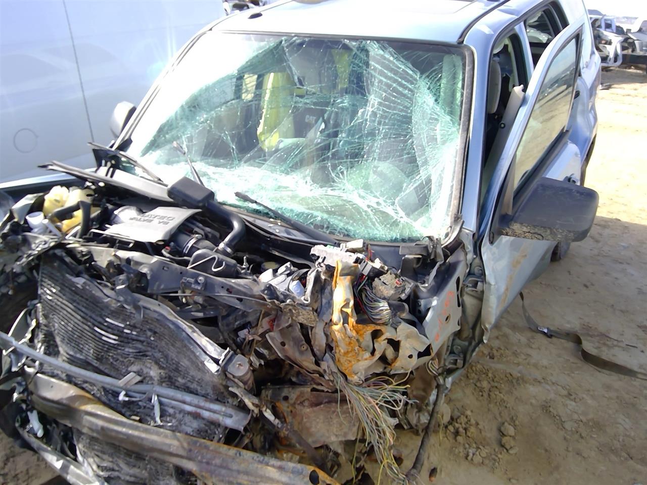 https://f005.backblazeb2.com/file/img-partshotlines-com/Inventory/SW52/Vehicle/20794_04.jpg