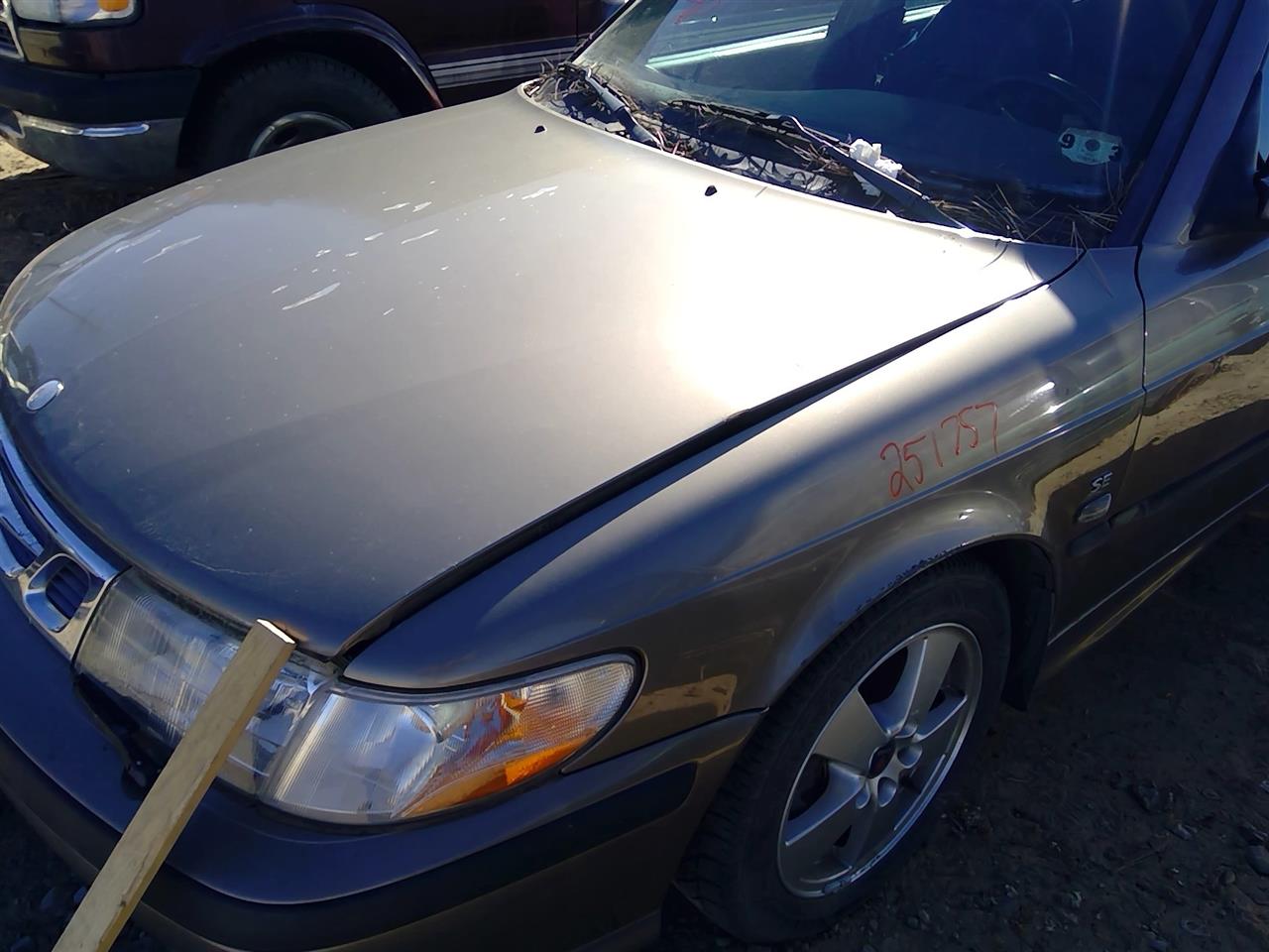 https://f005.backblazeb2.com/file/img-partshotlines-com/Inventory/SW52/Vehicle/20799_09.jpg