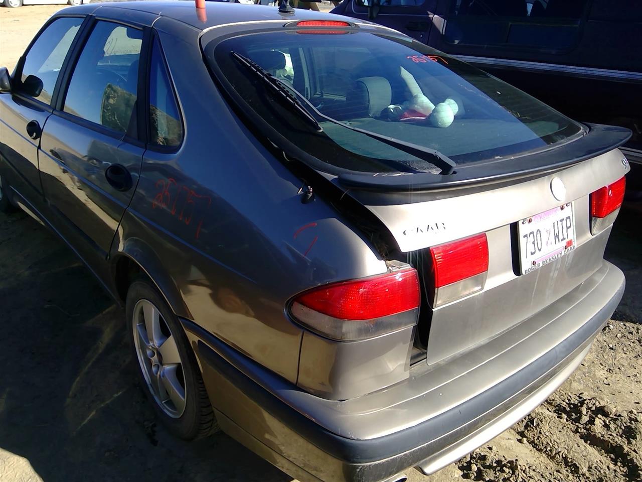 https://f005.backblazeb2.com/file/img-partshotlines-com/Inventory/SW52/Vehicle/20799_13.jpg