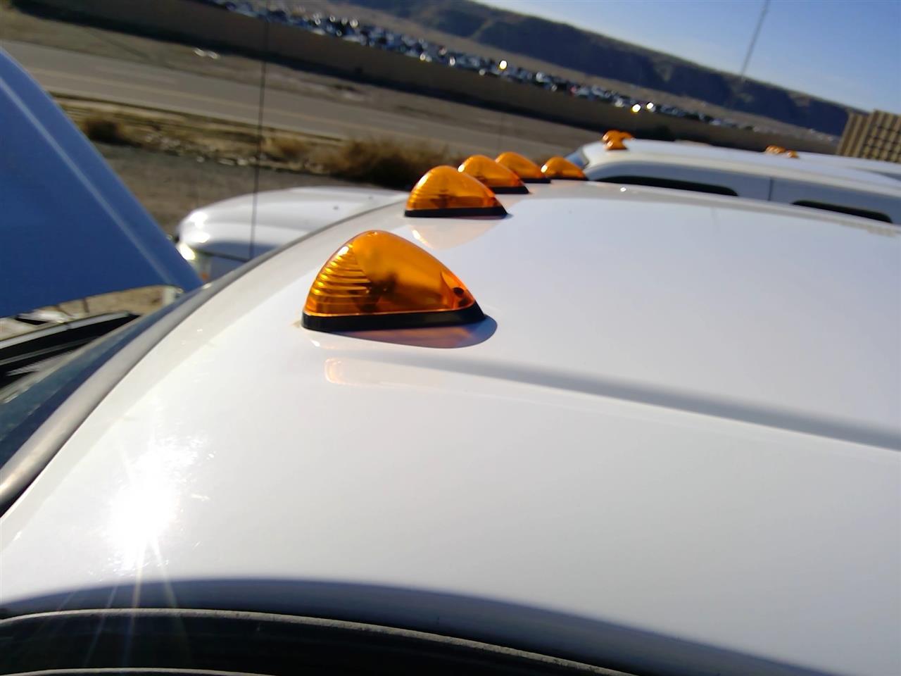https://f005.backblazeb2.com/file/img-partshotlines-com/Inventory/SW52/Vehicle/20802_05.jpg