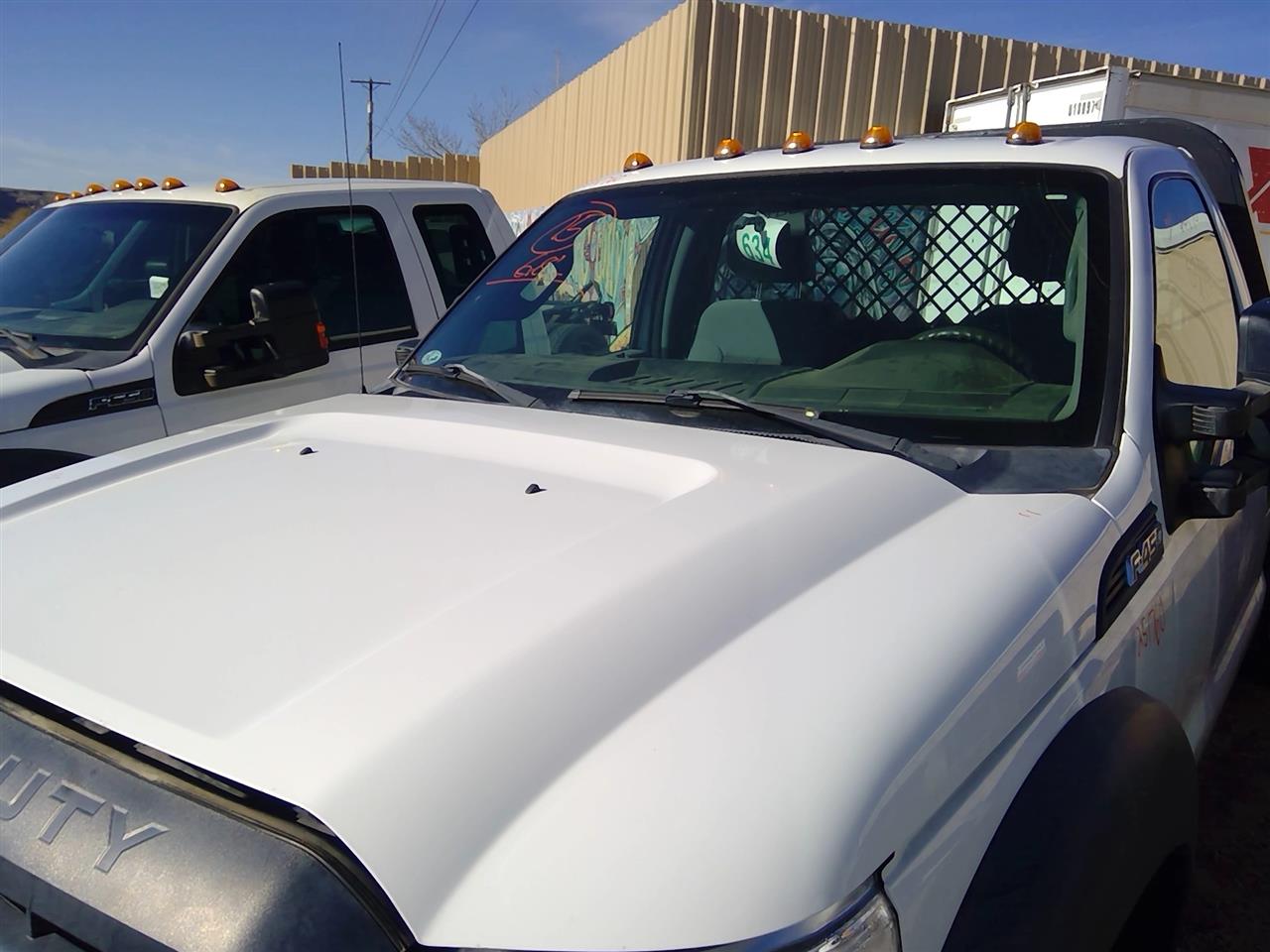 https://f005.backblazeb2.com/file/img-partshotlines-com/Inventory/SW52/Vehicle/20802_12.jpg