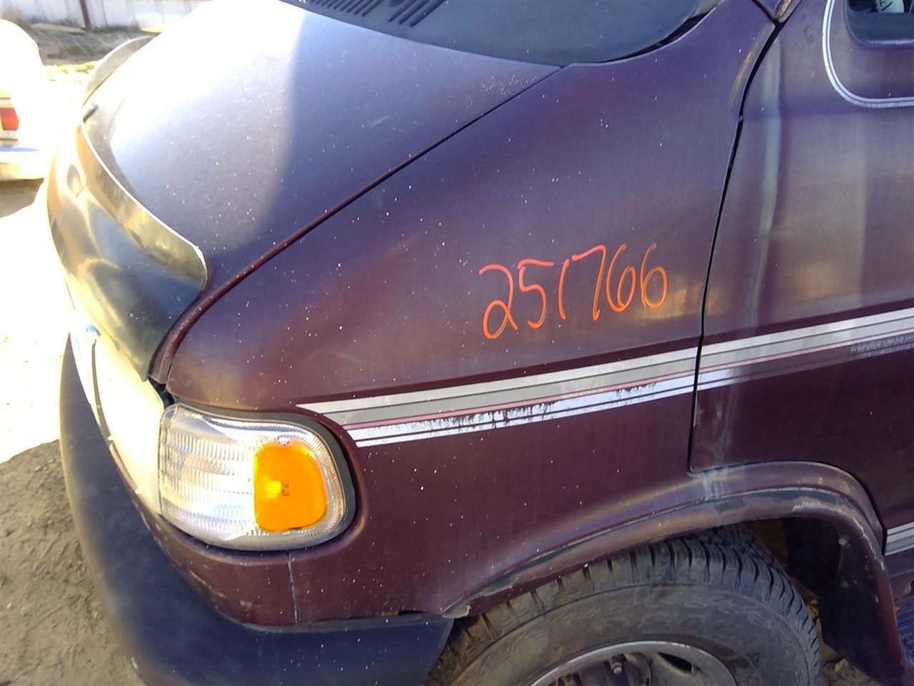 https://f005.backblazeb2.com/file/img-partshotlines-com/Inventory/SW52/Vehicle/20808_08.jpg