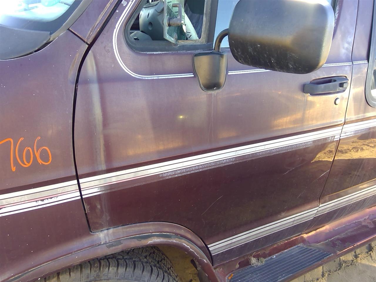 https://f005.backblazeb2.com/file/img-partshotlines-com/Inventory/SW52/Vehicle/20808_09.jpg