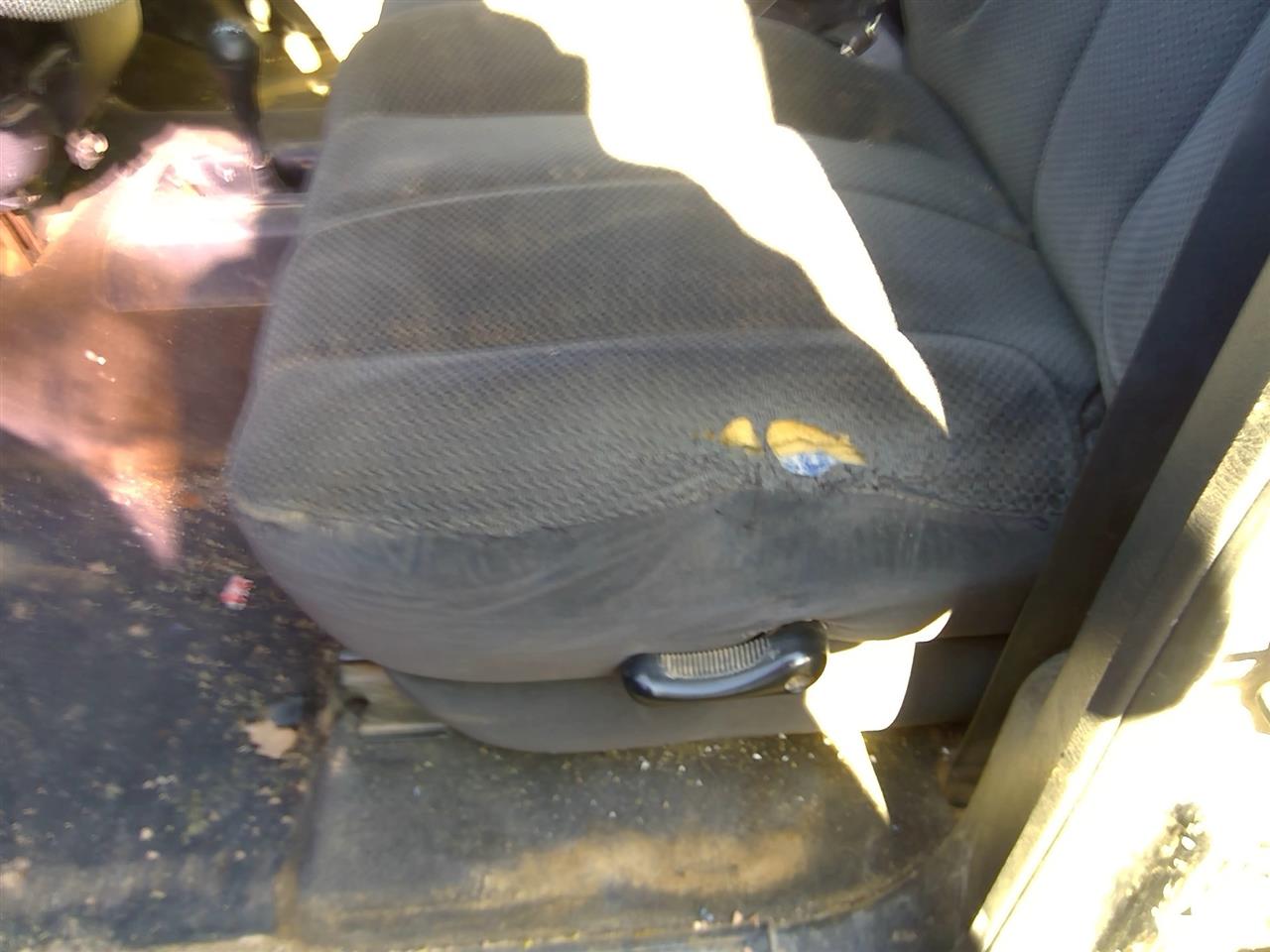 https://f005.backblazeb2.com/file/img-partshotlines-com/Inventory/SW52/Vehicle/20811_03.jpg