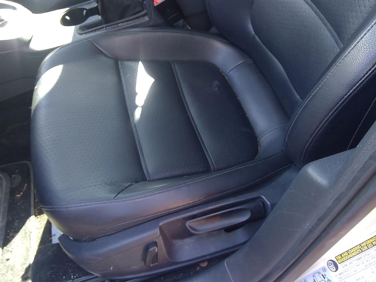 https://f005.backblazeb2.com/file/img-partshotlines-com/Inventory/SW52/Vehicle/20814_03.jpg