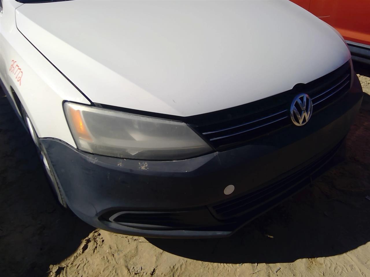 https://f005.backblazeb2.com/file/img-partshotlines-com/Inventory/SW52/Vehicle/20814_06.jpg