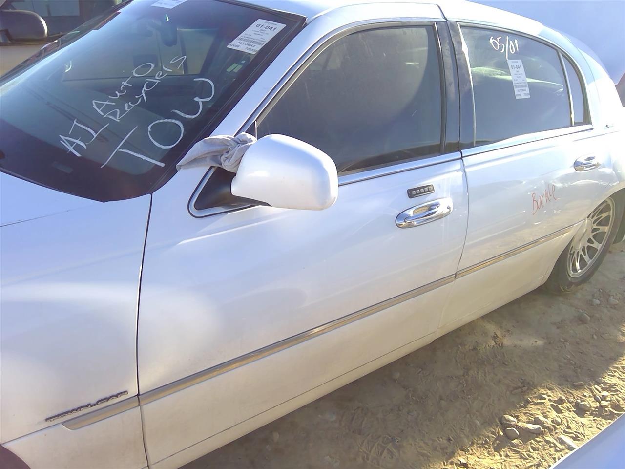 https://f005.backblazeb2.com/file/img-partshotlines-com/Inventory/SW52/Vehicle/20815_11.jpg