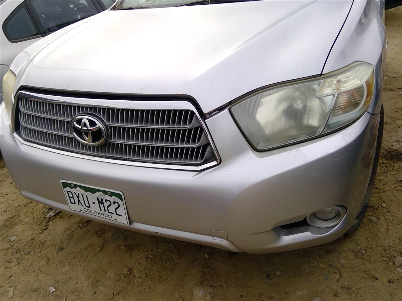 https://f005.backblazeb2.com/file/img-partshotlines-com/Inventory/SW52/Vehicle/20818_09.jpg
