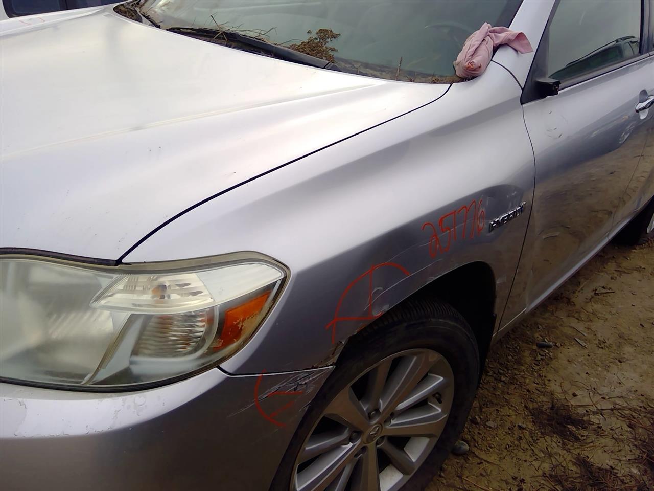 https://f005.backblazeb2.com/file/img-partshotlines-com/Inventory/SW52/Vehicle/20818_10.jpg