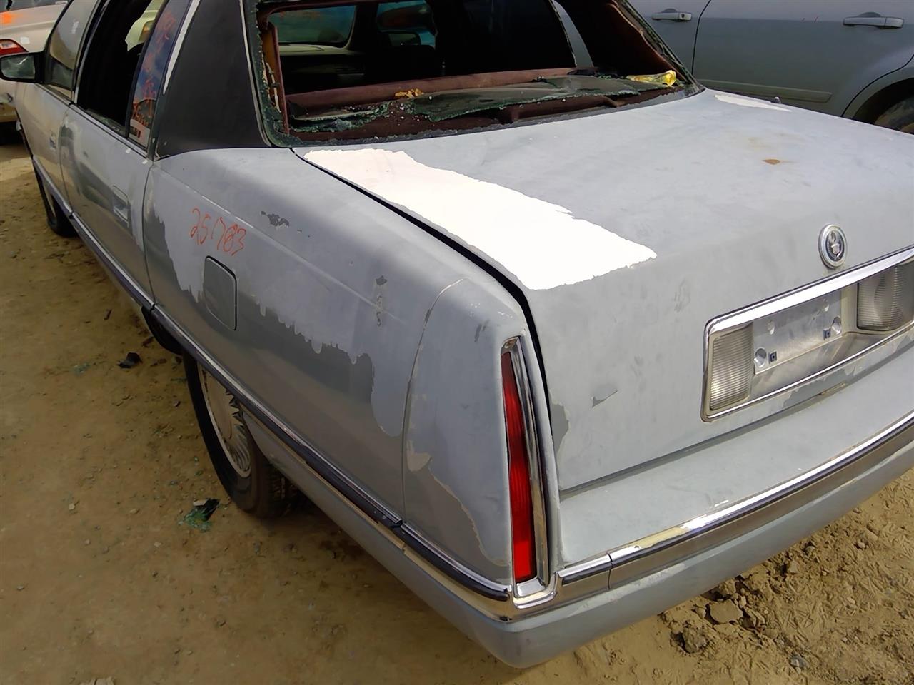 https://f005.backblazeb2.com/file/img-partshotlines-com/Inventory/SW52/Vehicle/20825_13.jpg