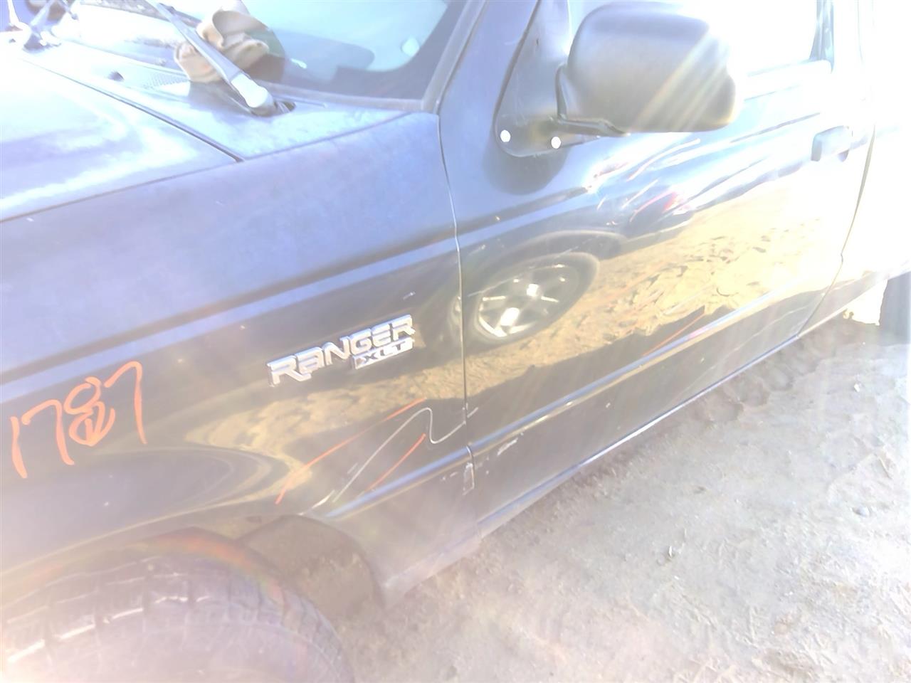 https://f005.backblazeb2.com/file/img-partshotlines-com/Inventory/SW52/Vehicle/20829_10.jpg