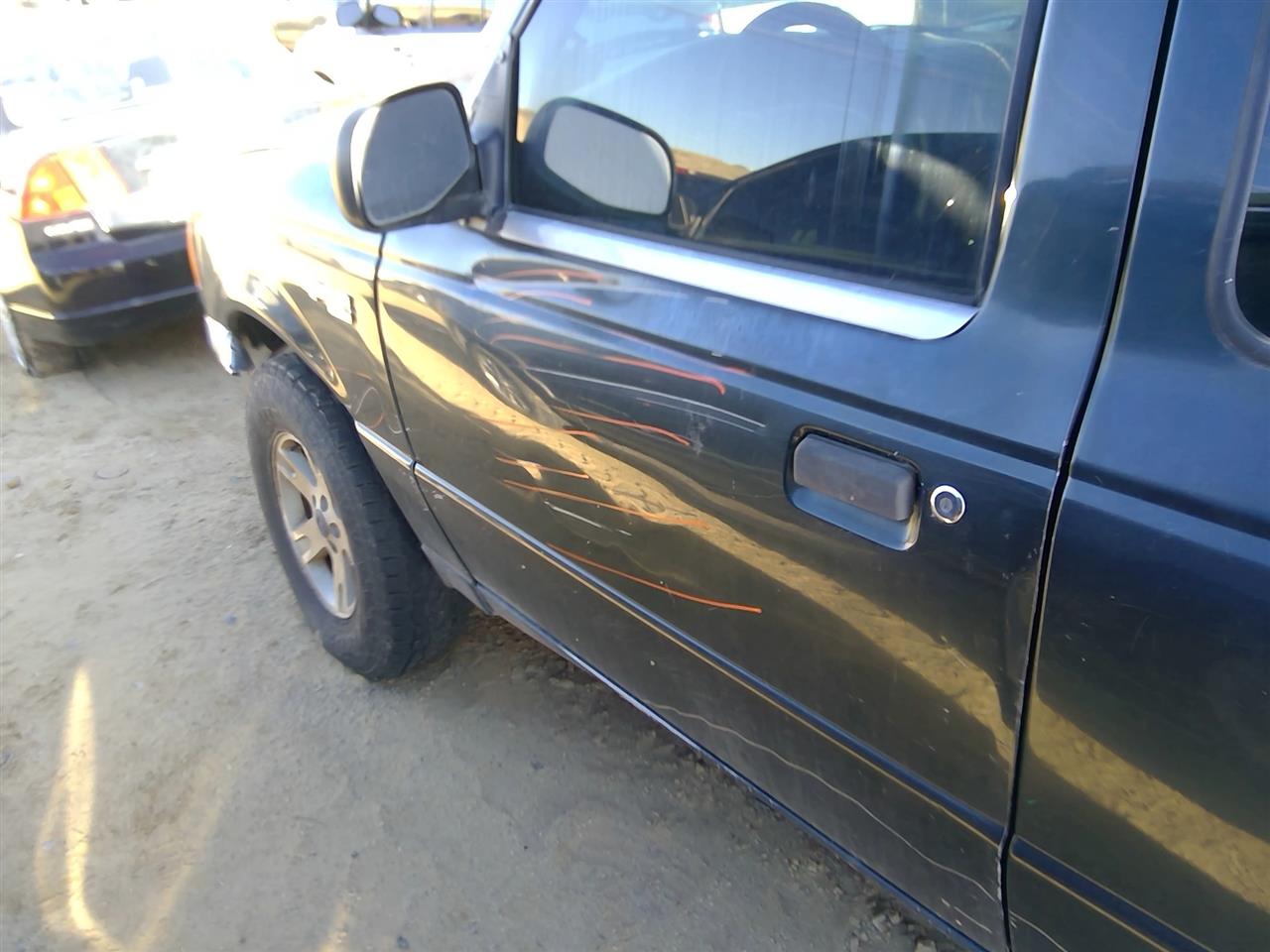 https://f005.backblazeb2.com/file/img-partshotlines-com/Inventory/SW52/Vehicle/20829_11.jpg